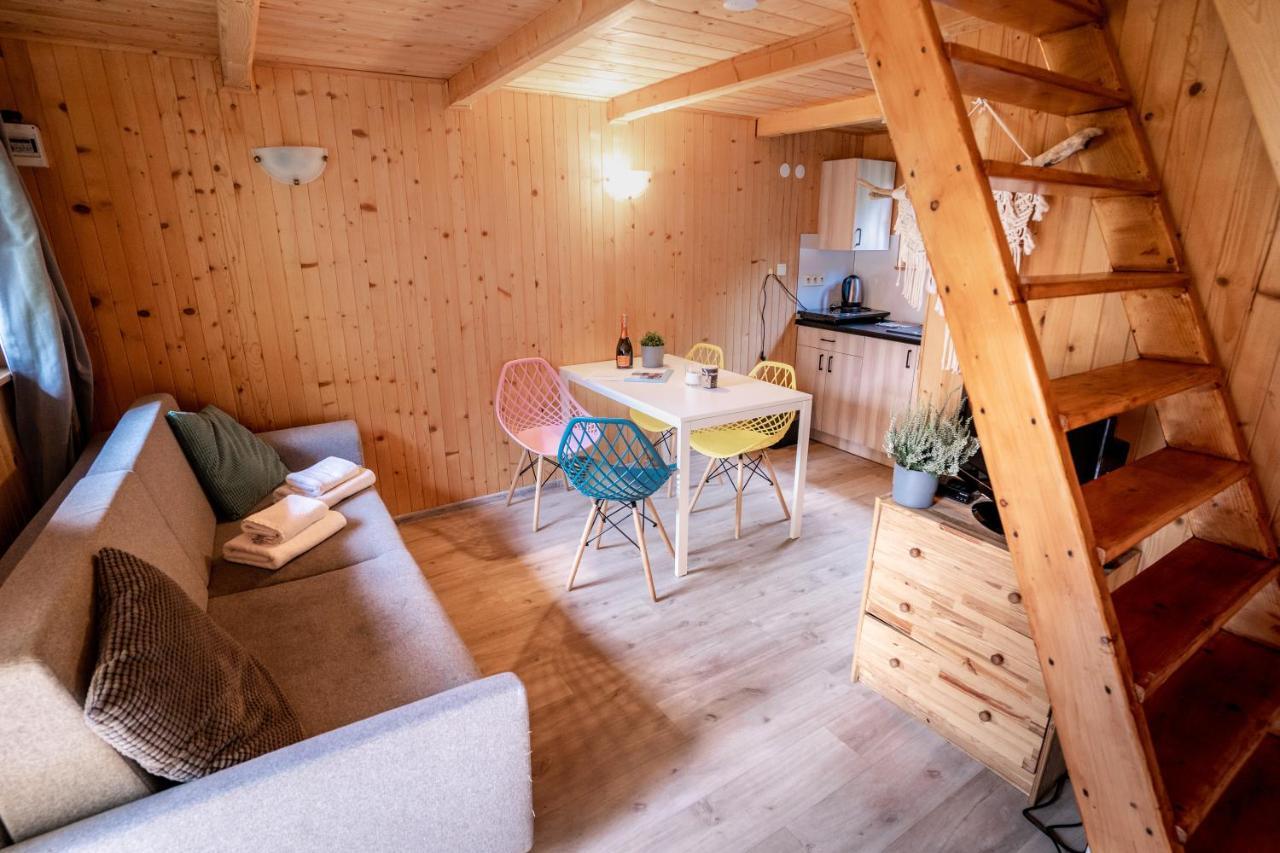 Pod Cyprysami - Surf & Family Resort Jastarnia Eksteriør billede